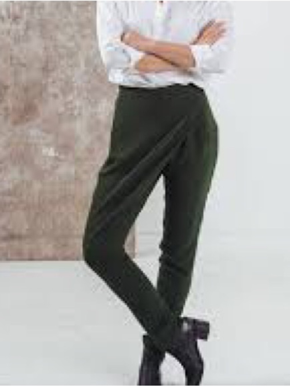 RUTI Olive Crepe Campbell Drape Pants Front Drape Straight Leg Style Size 3 (L) - Picture 2 of 14